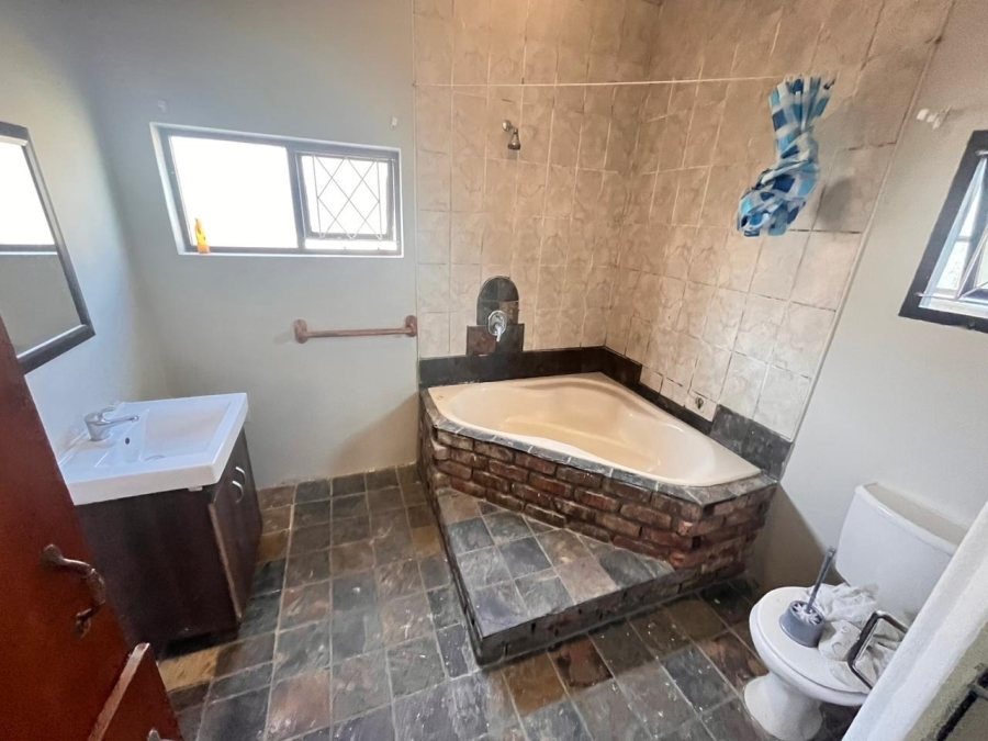 To Let 2 Bedroom Property for Rent in Cambridge Eastern Cape